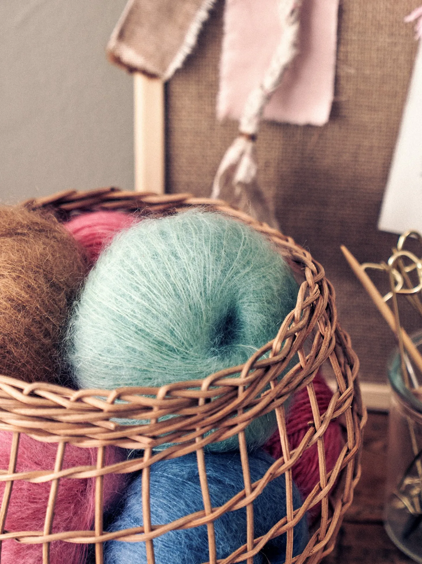 Garn Av Mohair Og Nylon