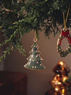Treornament